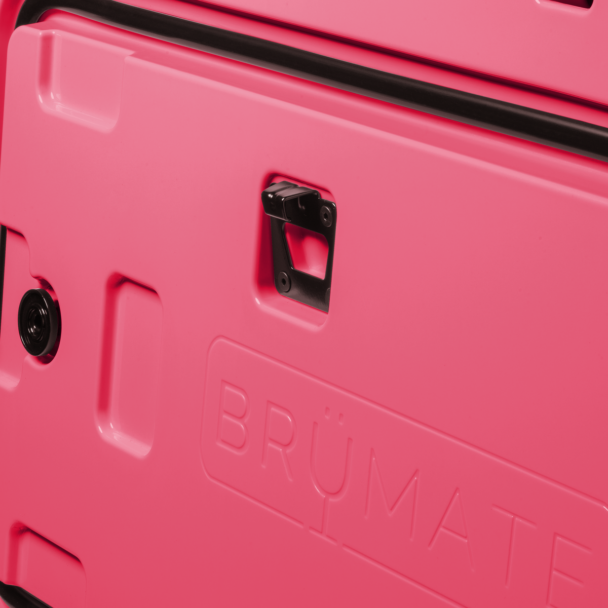 brutank-p0 brutank-55qt-neonpink-bottle-opener.png