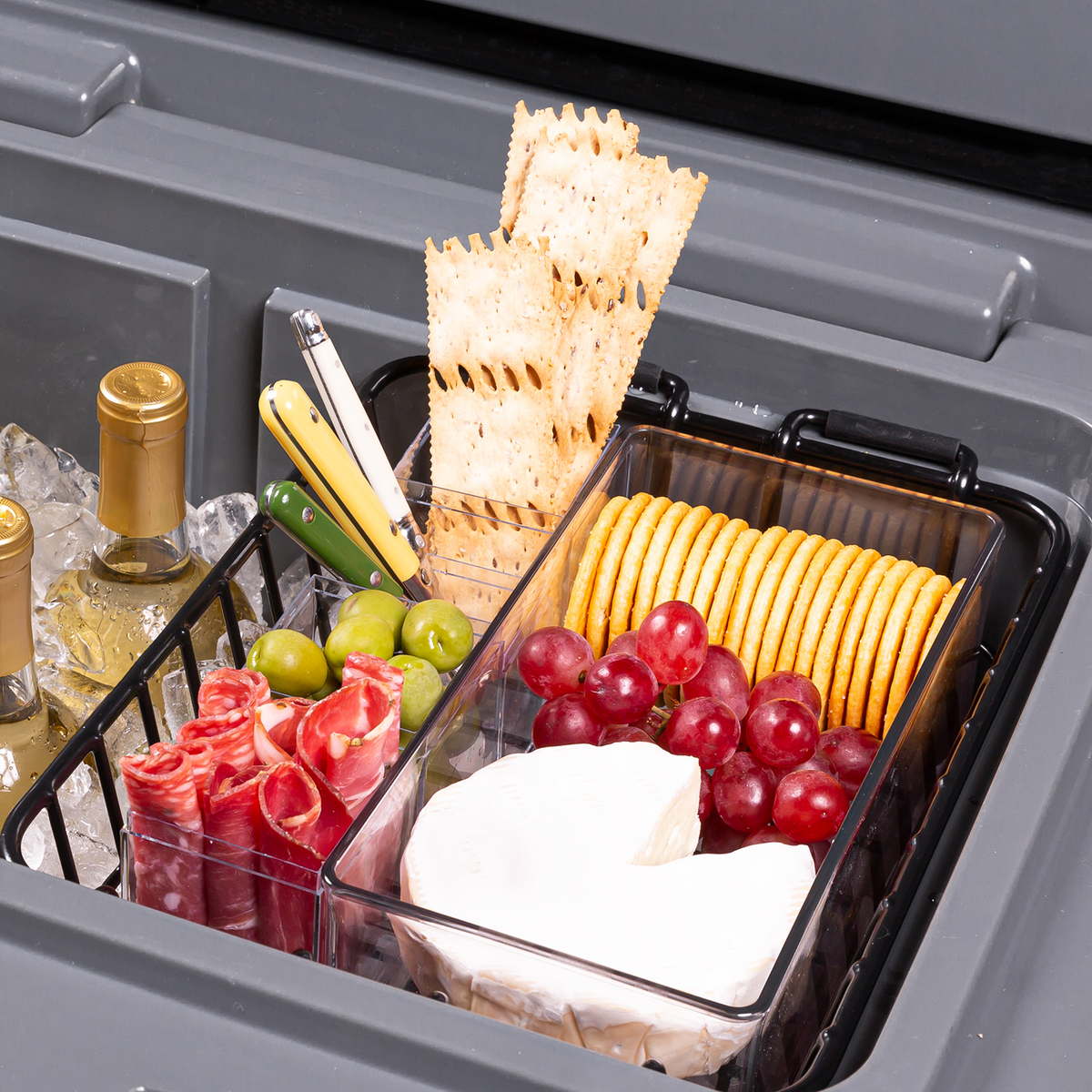 brutank-35qt-55qt-dry-rack-l9 brutank-dry-rack_accessory_alt-1.png